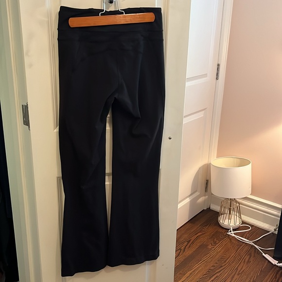 Lululemon pants - Picture 3 of 11